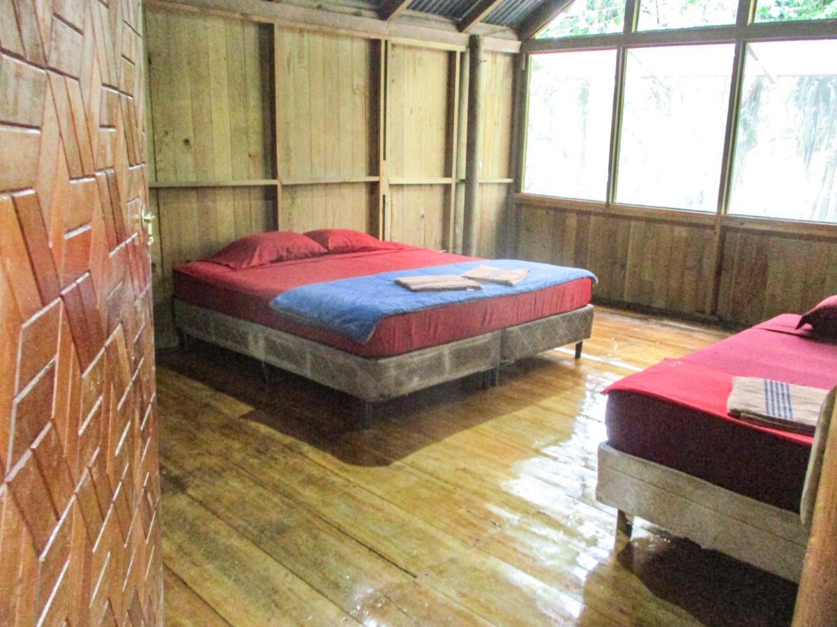 Hotel Kangaroo Rio Dulce Rio Dulce Town Exterior foto
