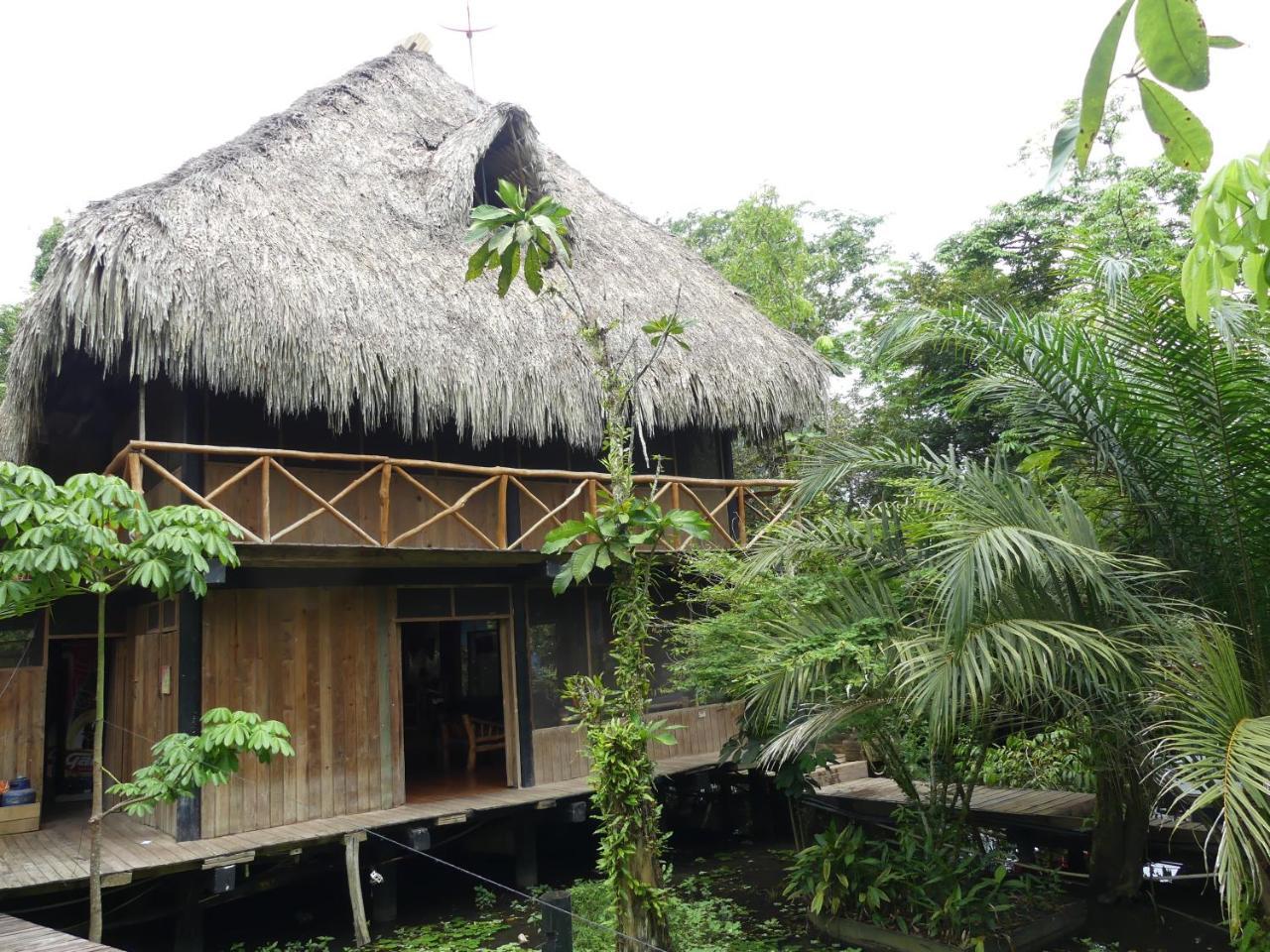 Hotel Kangaroo Rio Dulce Rio Dulce Town Exterior foto