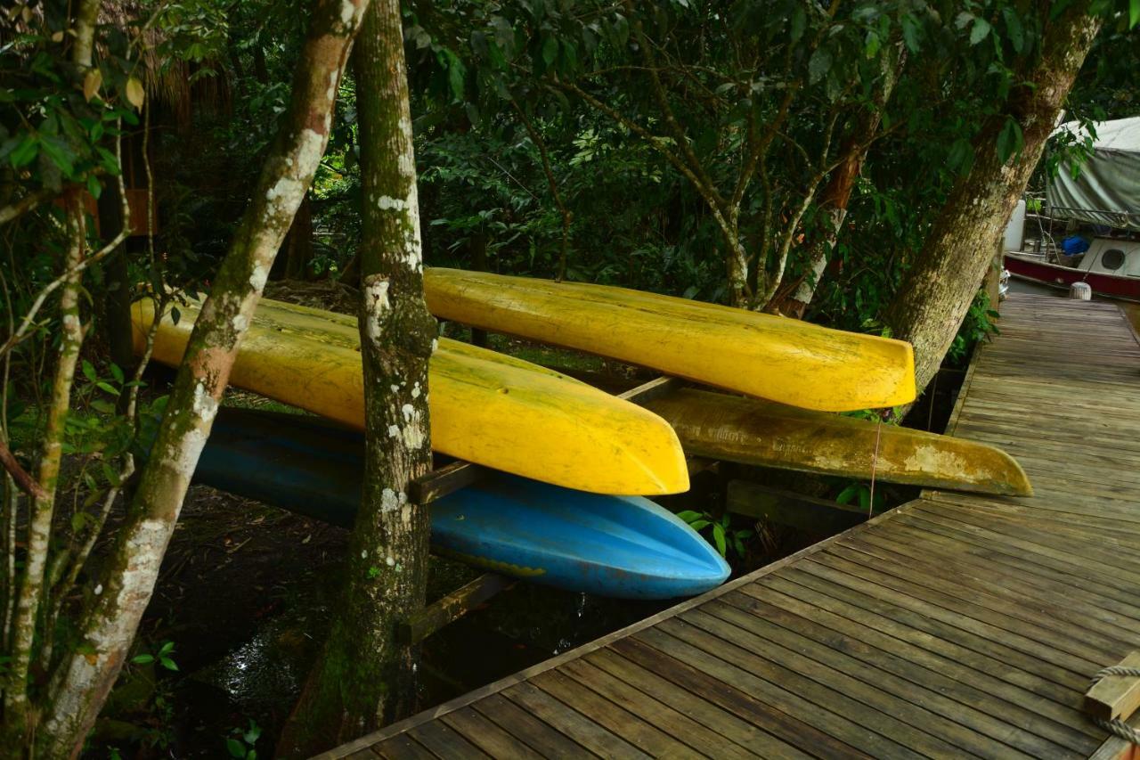 Hotel Kangaroo Rio Dulce Rio Dulce Town Exterior foto
